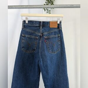 Levi’s ribcage straight ankle jeans
